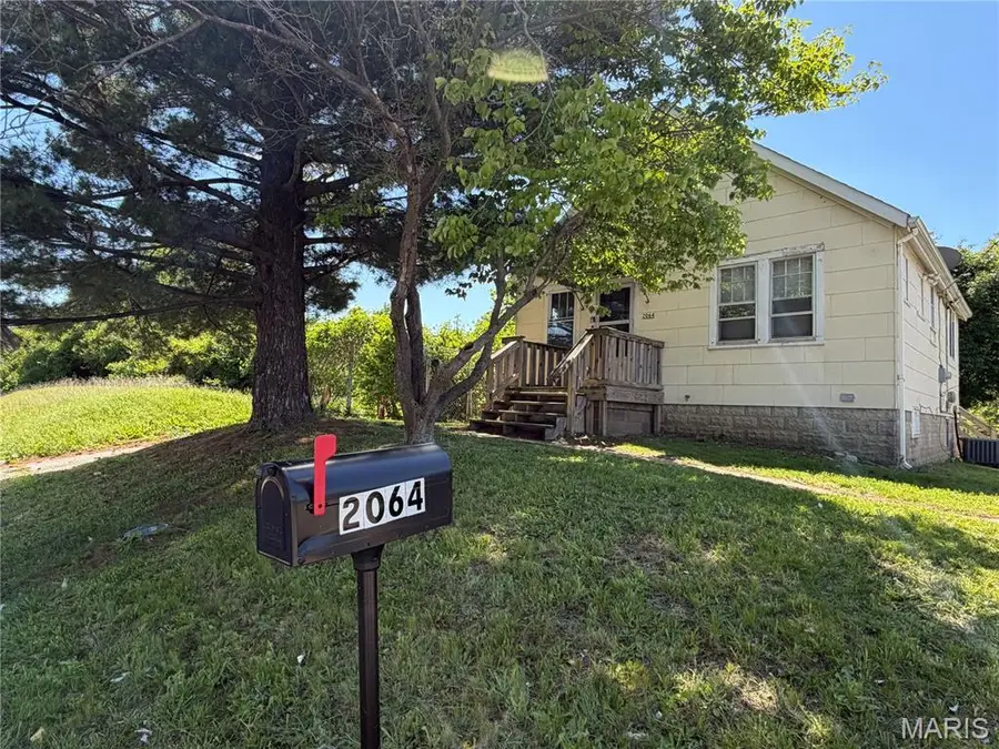 2064 Chambers Road, Saint Louis, MO 63136 - #2