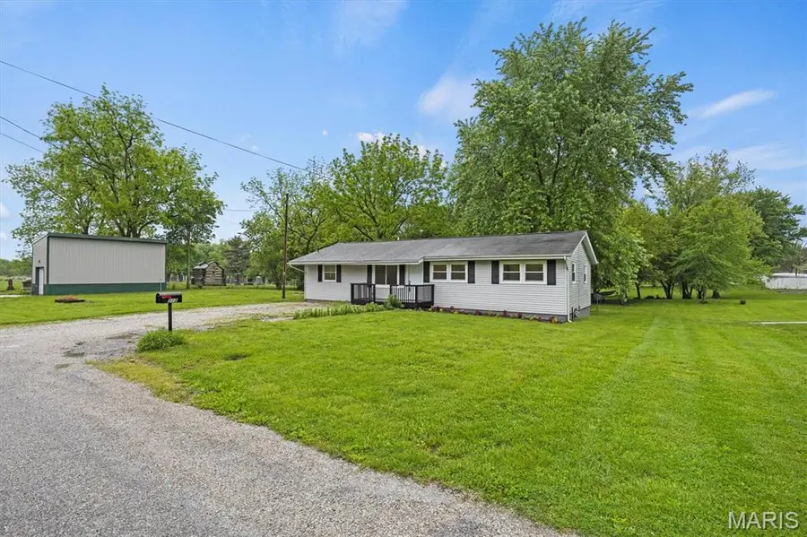 512 E Park Street, Bunker Hill, IL 62014 - #2
