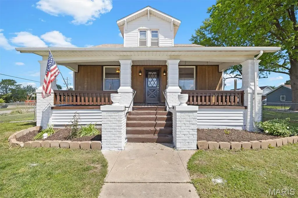 709 W Main Street, Mount Olive, IL 62069 - #1
