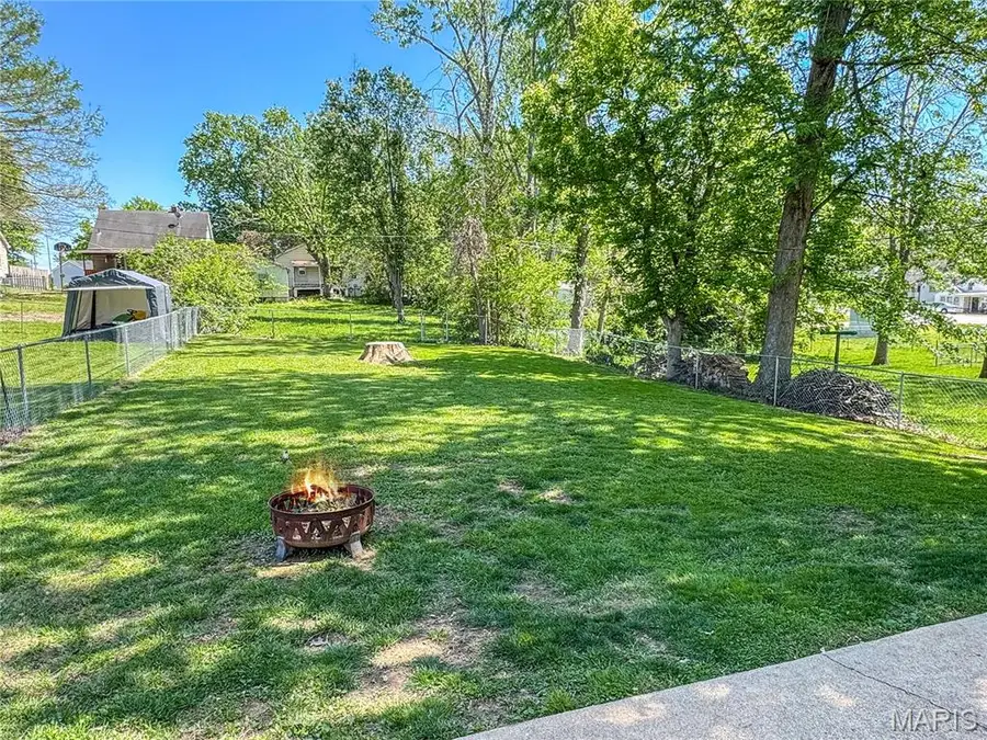 604 Madison Avenue, Washington, MO 63090 - #3