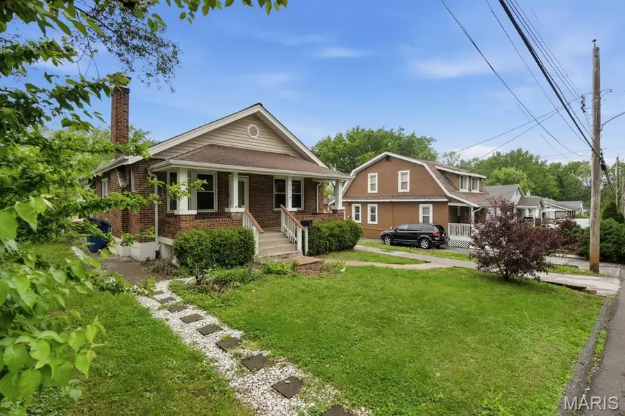 2413 Leslie Avenue, Overland, MO 63114 - #2