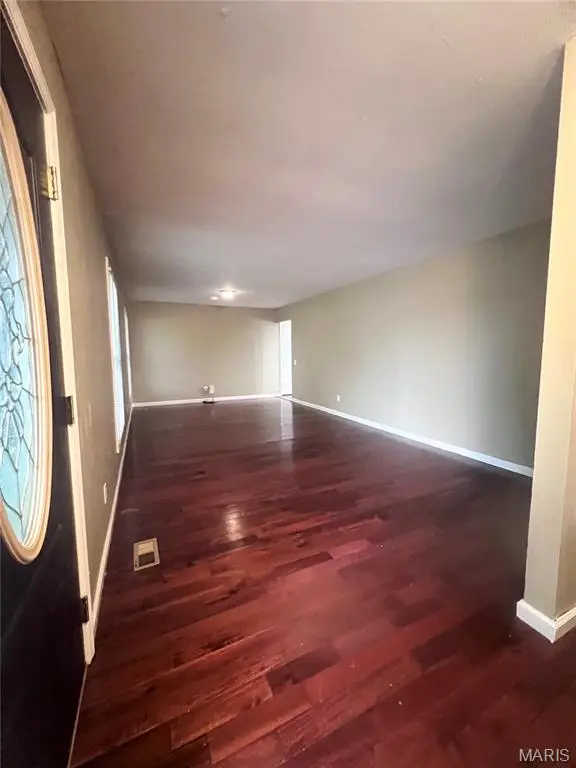 5891 Sir Edward Lane, Florissant, MO 63033 - #3