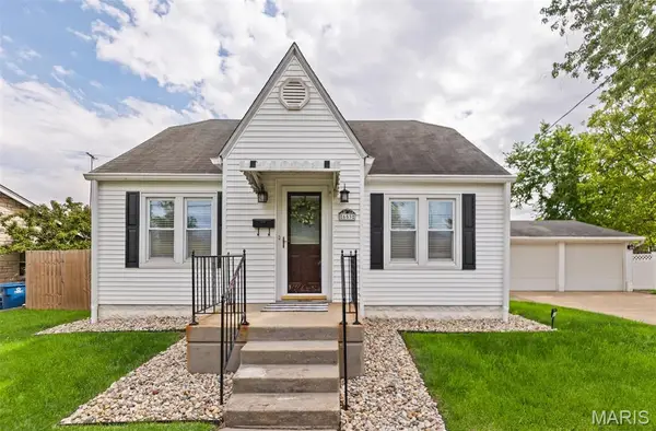 653 Elfgen Street, Alton, IL 62002