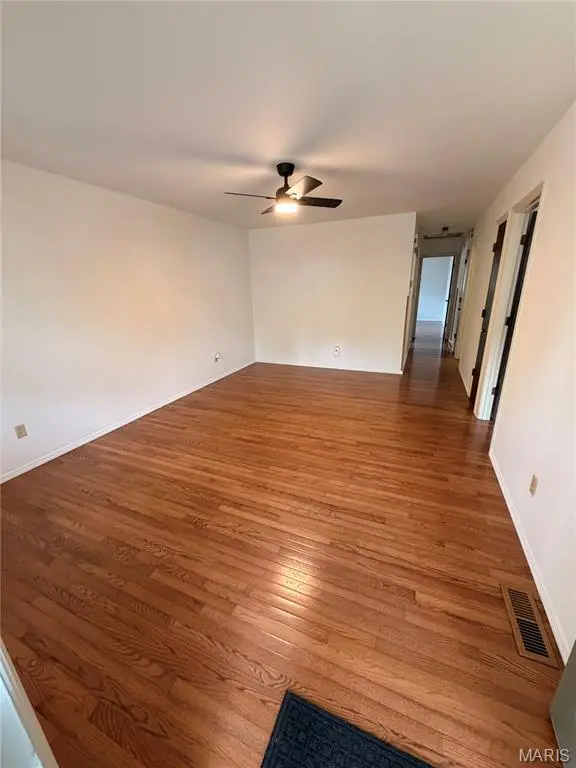 5404 Quincy Street, Saint Louis, MO 63109 - #2