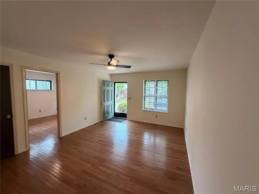 5404 Quincy Street, Saint Louis, MO 63109 - #3