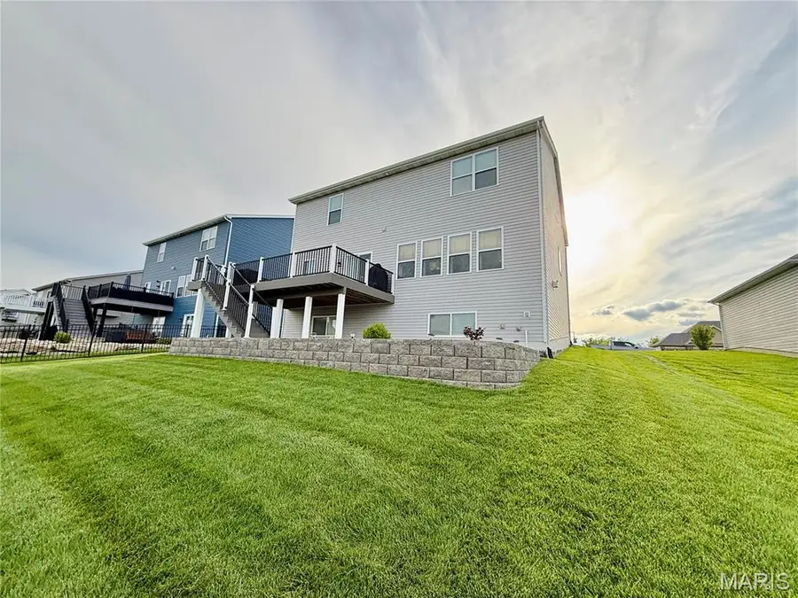 318 Regents Park Avenue, Wentzville, MO 63385 - #2
