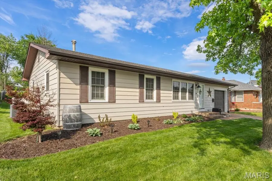 614 S Rapp Avenue, Columbia, IL 62236 - #3