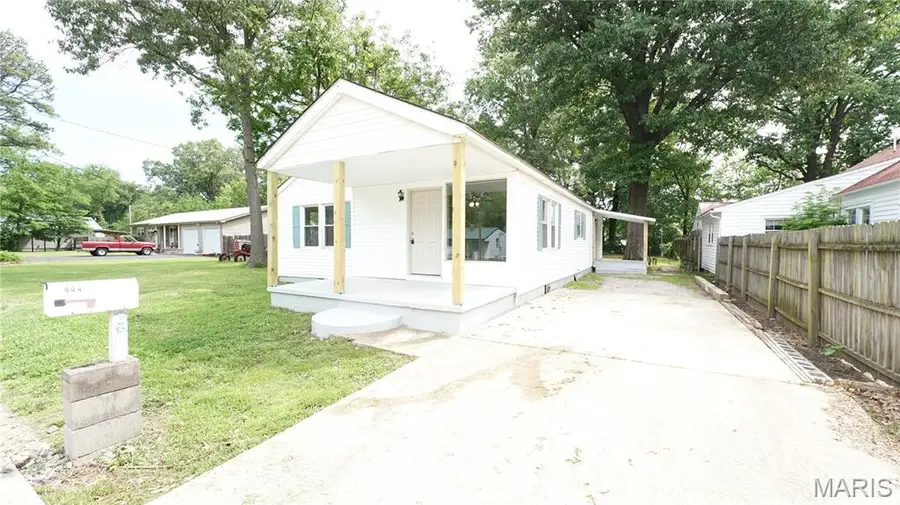 804 N Catalpa St, Dexter, MO 63841 - #2