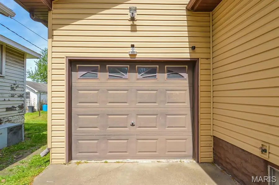 2949 Iowa Street, Granite City, IL 62040 - #3