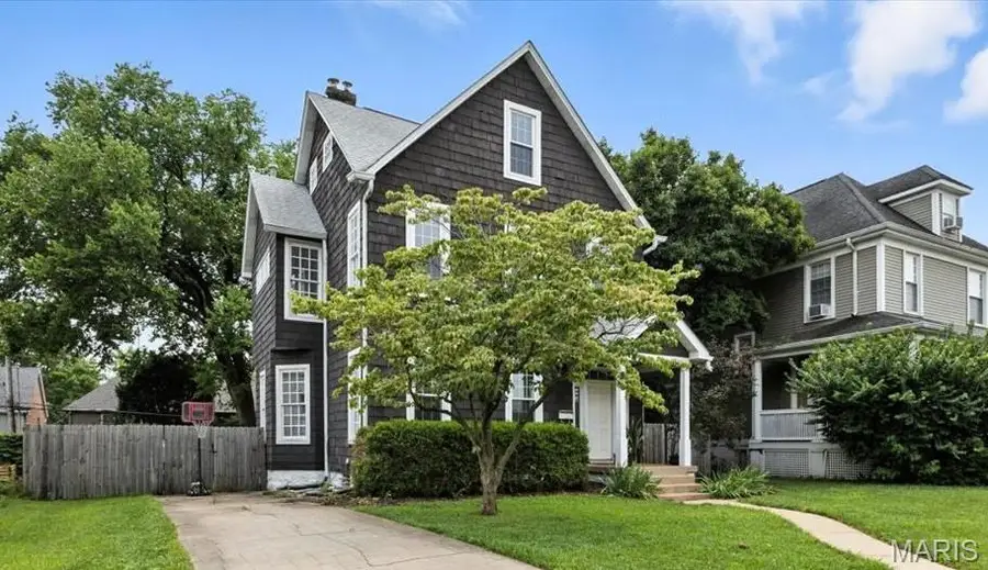 3434 Greenwood Boulevard, Maplewood, MO 63143 - #3