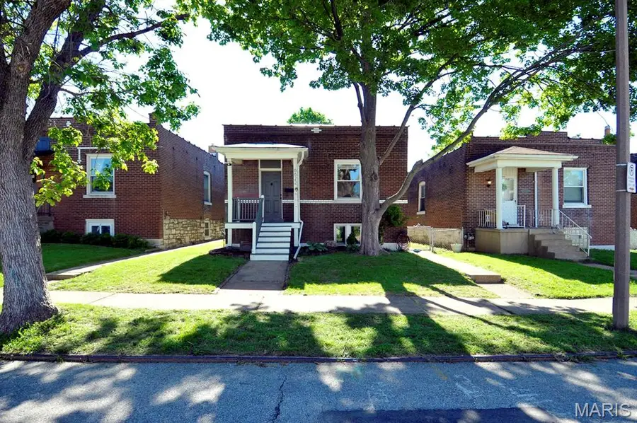 6622 Elmer Avenue, Saint Louis, MO 63109 - #2
