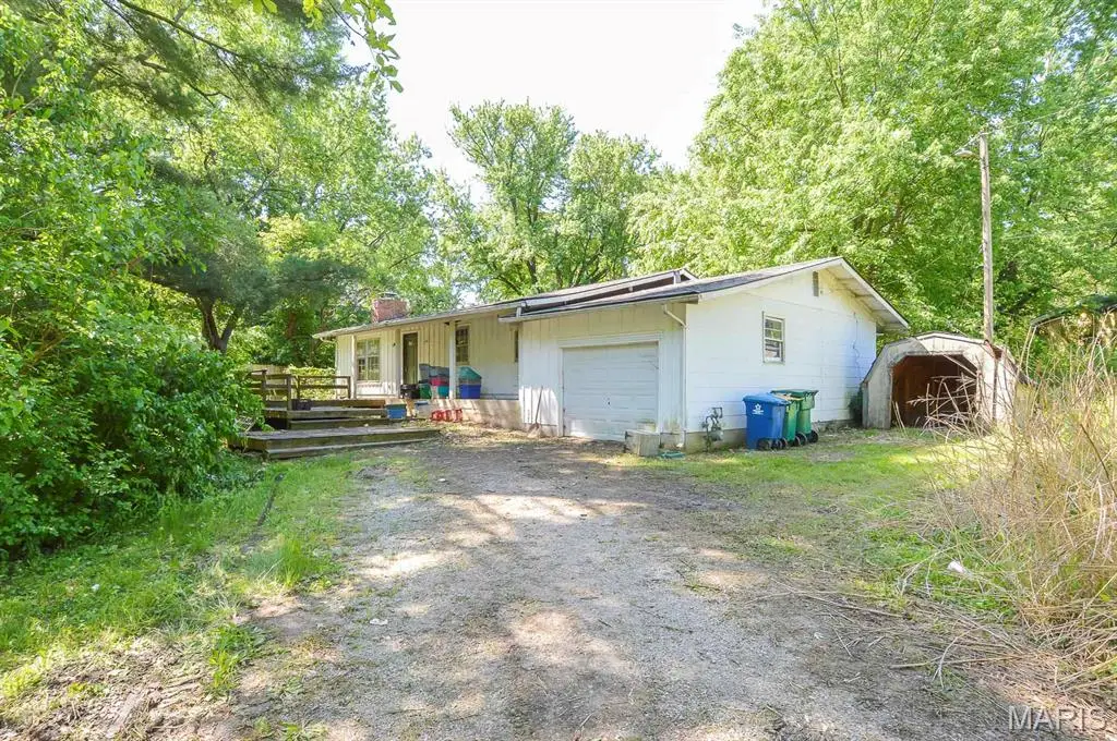 122 Coburg Drive, Saint Louis, MO 63137 - #1
