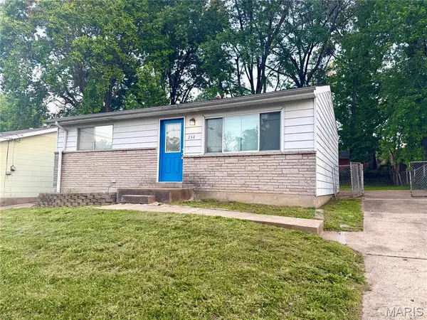 238 Gladys Avenue, Hazelwood, MO 63135