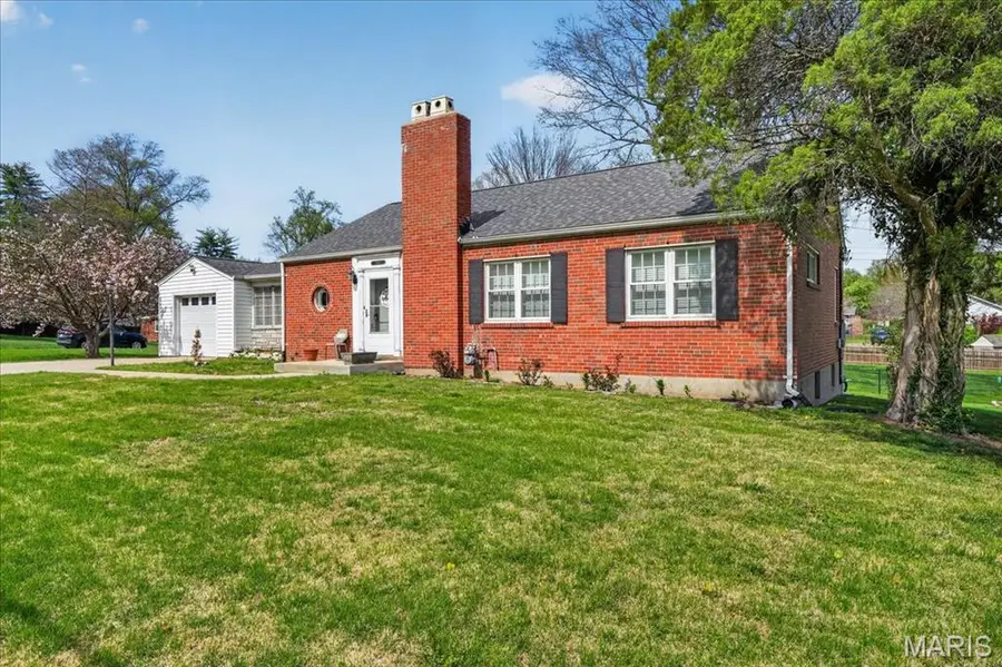 9845 E Concord Road, Saint Louis, MO 63128 - #3