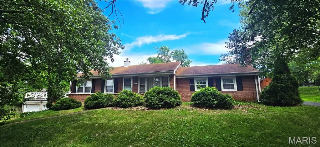 425 Bush Drive, Ballwin, MO 63021 - #1