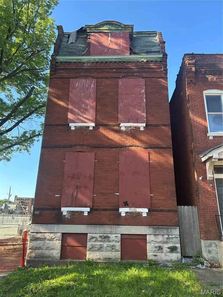 2806 Magnolia Avenue, Saint Louis, MO 63118 - #1