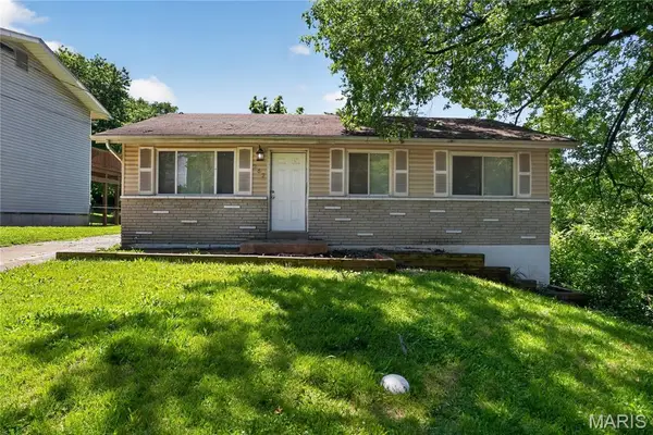 262 Coburg Drive, St Louis, MO 63137