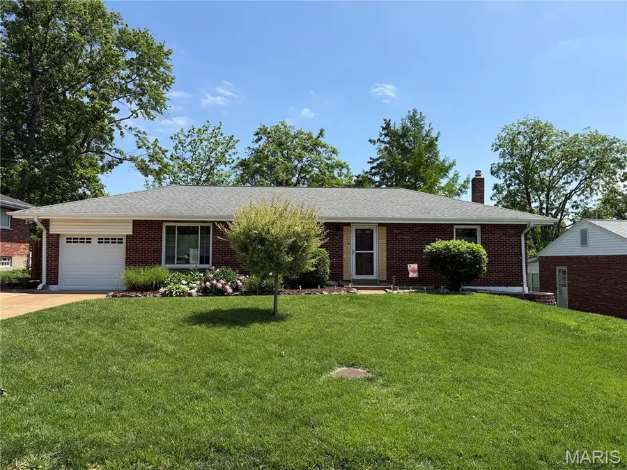 10100 Jeffleigh Lane, Saint Louis, MO 63123 - #2