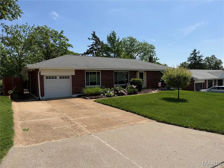 10100 Jeffleigh Lane, Saint Louis, MO 63123 - #3