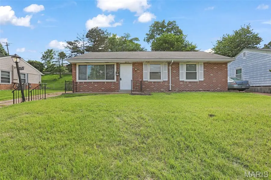 4144 Davis Street, Saint Louis, MO 63123 - #2