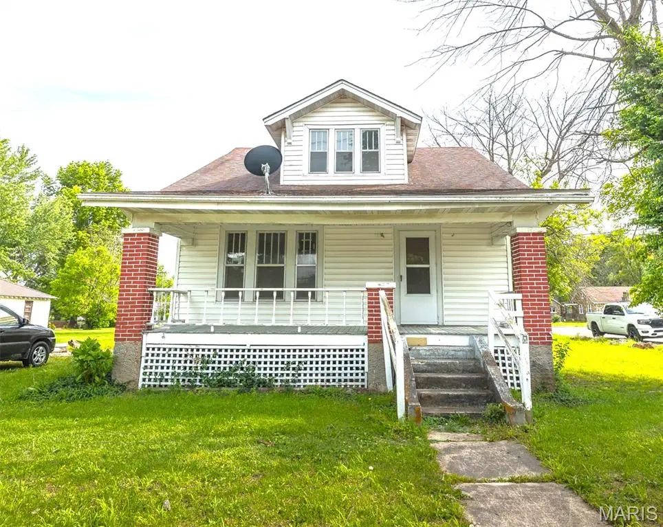 607 W Third Street, Belle, MO 65013 - #1