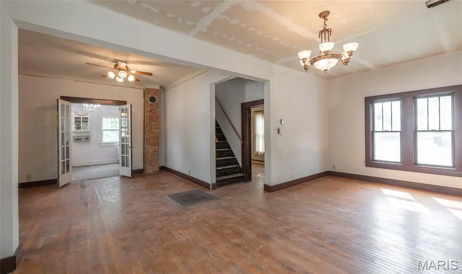 607 W Third Street, Belle, MO 65013 - #3