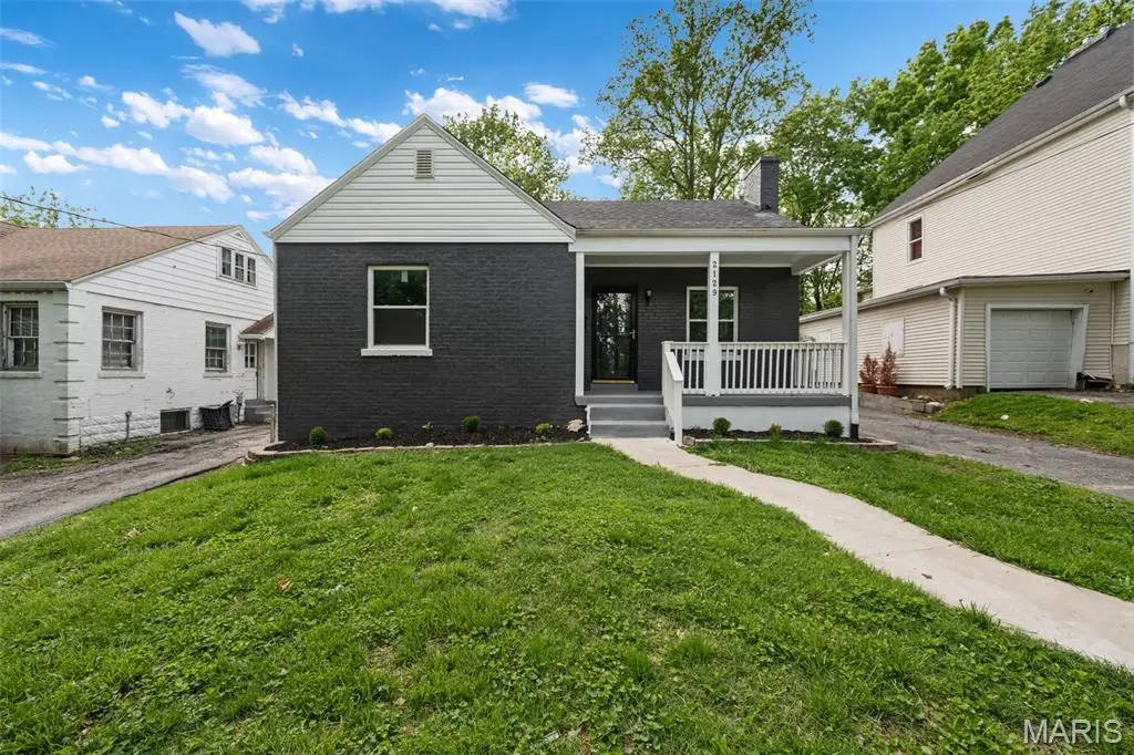 2129 Wolter Avenue, Saint Louis, MO 63114 - #1