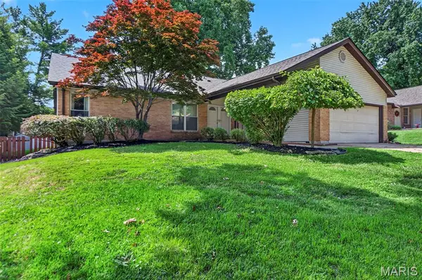 12226 Autumn Dale Court, Maryland Heights, MO 63043