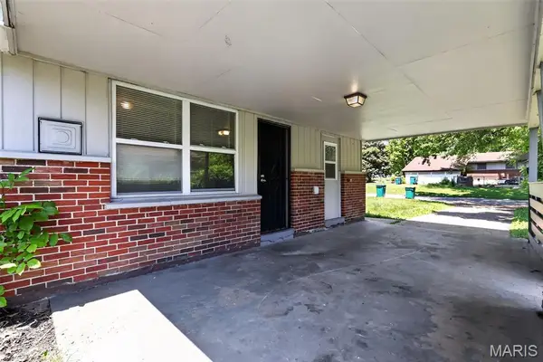 2314 Collett Drive, St Louis, MO 63136