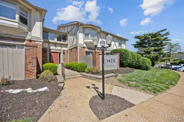 1425 Willow Brook Cove #5, St Louis, MO 63146