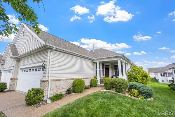 2071 Hawks Landing Drive #C, Lake St Louis, MO 63367