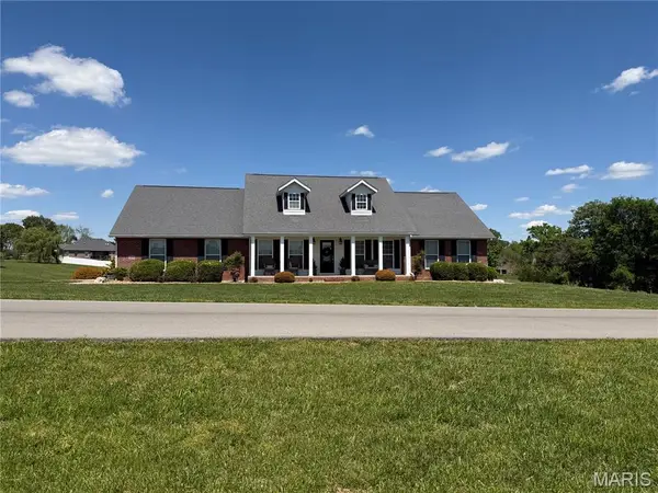 329 Cowboy Alley, Jackson, MO 63755