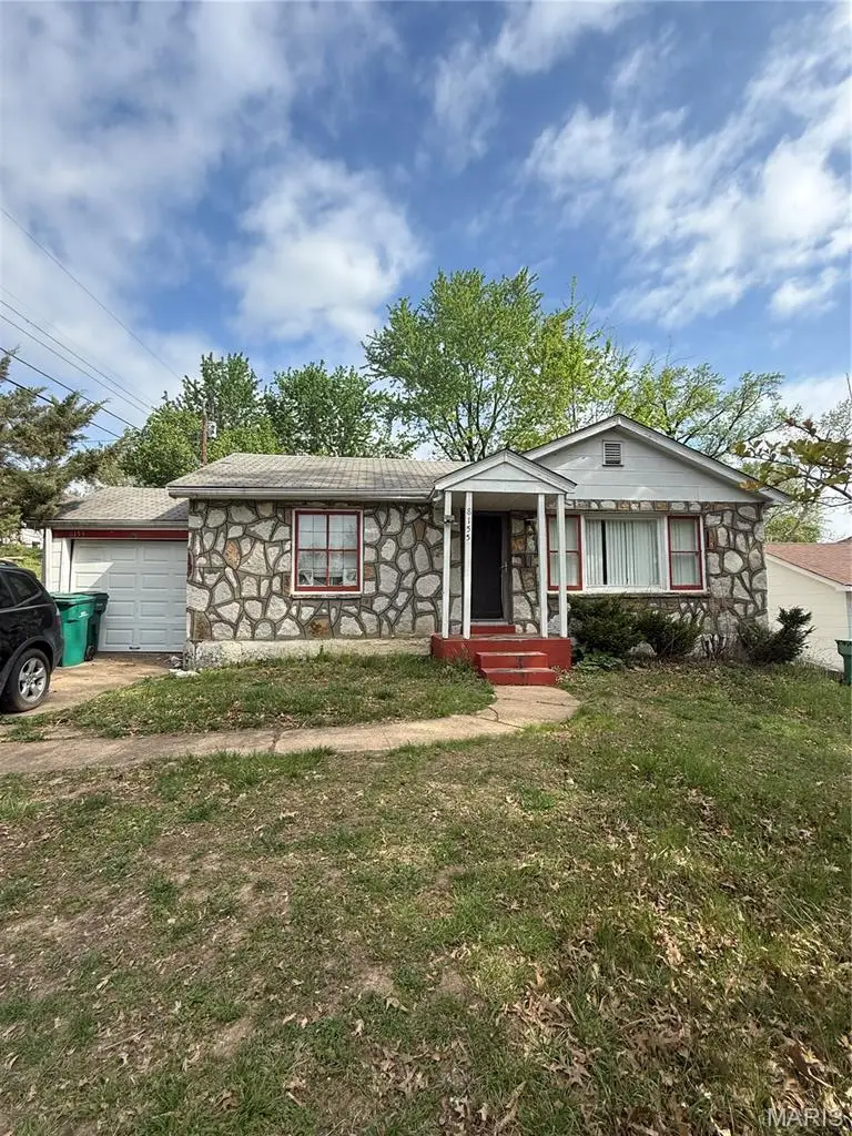 8155 Bloom Drive, Hanley Hills, MO 63114 - #1