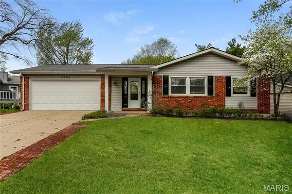 2291 Hill House Road, Chesterfield, MO 63017