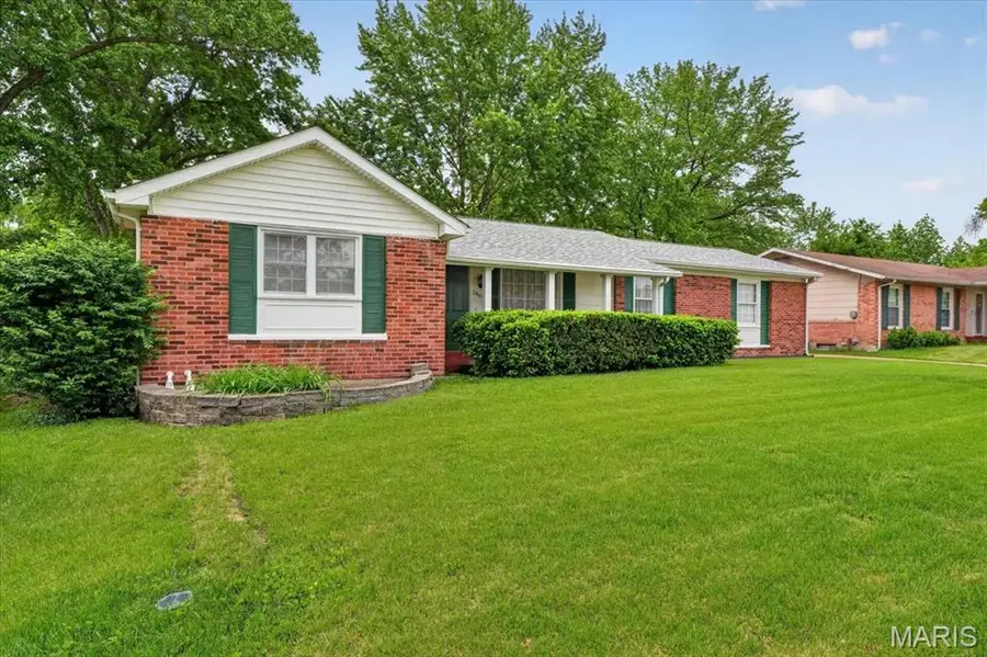 2940 Devonshire Drive, Florissant, MO 63033 - #3