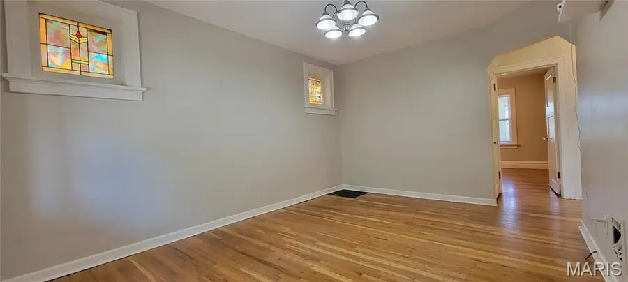 6024 Wanda Avenue, Saint Louis, MO 63116 - #3