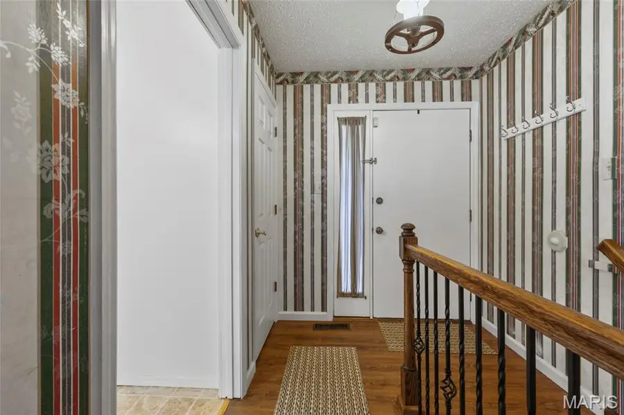 10 Shadowridge Court, Saint Peters, MO 63376 - #3