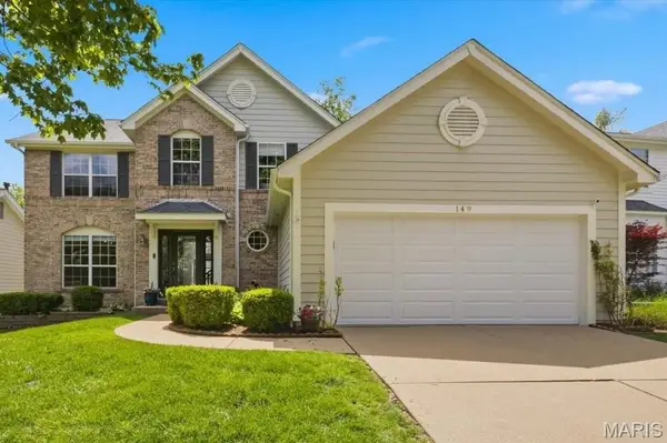 149 Brighthurst Drive, Chesterfield, MO 63005