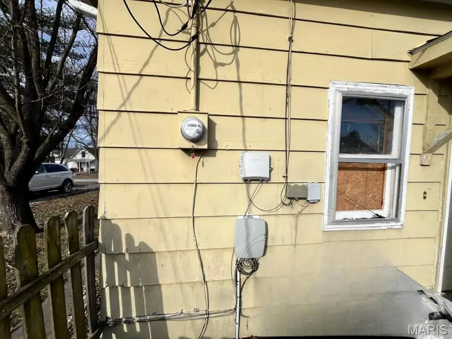 204 Madison Street, Macon, MO 63552 - #2