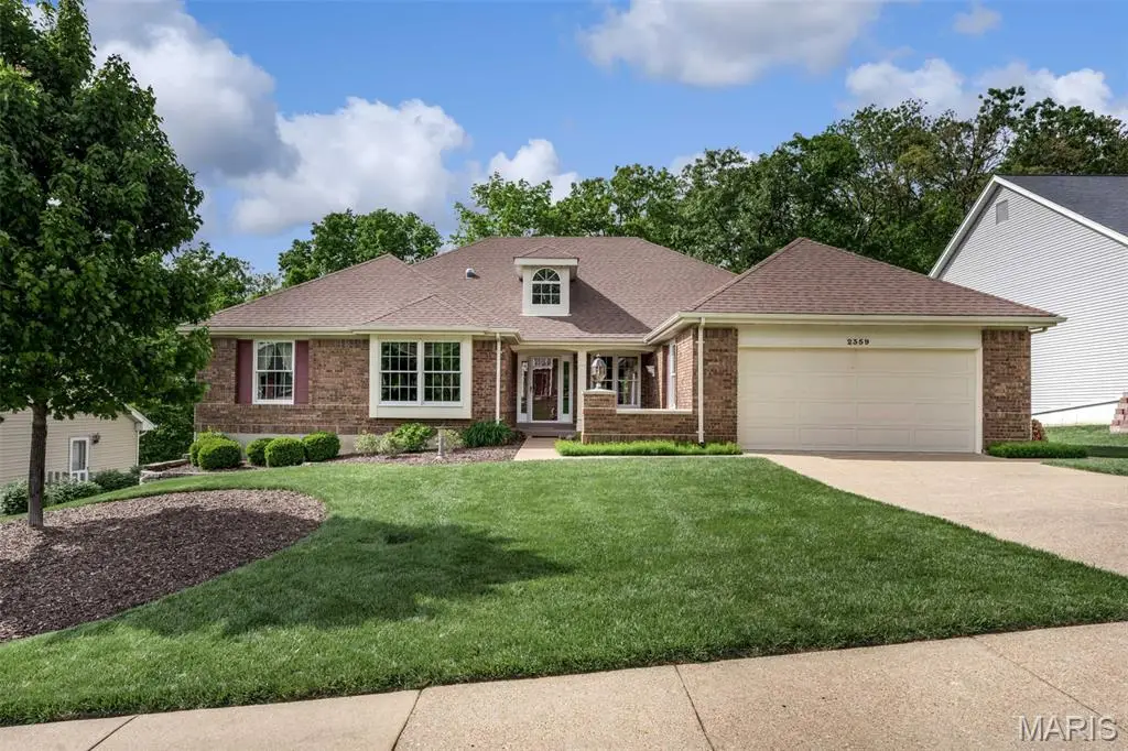 2359 Fairoyal Drive, Saint Louis, MO 63131 - #1