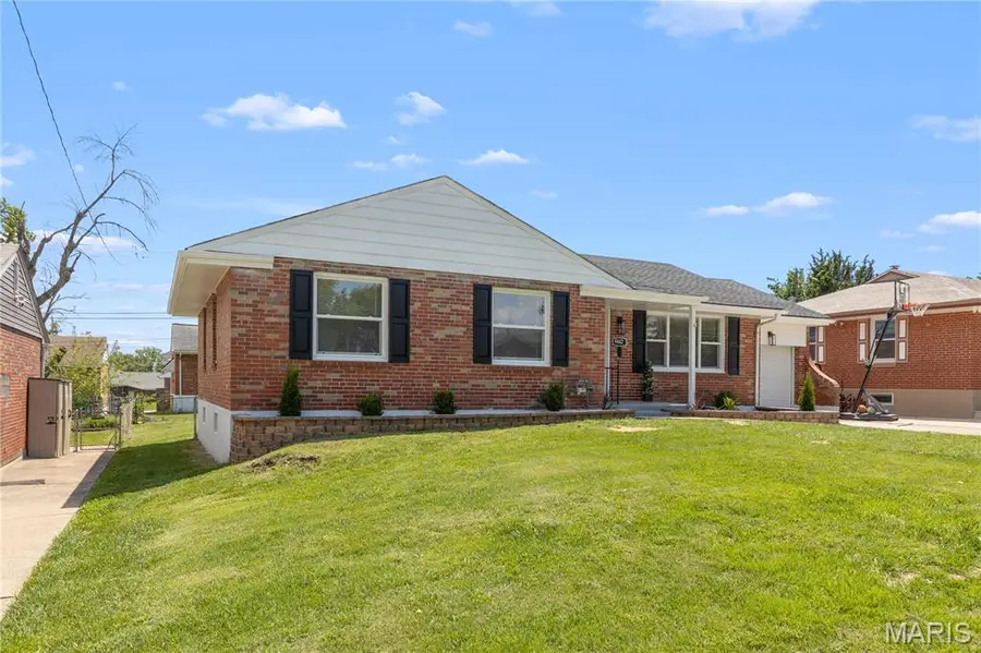 9442 Altonwood Drive, Saint Louis, MO 63136 - #2