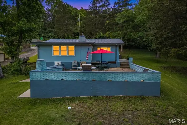 196 North Lake Drive, Hillsboro, MO 63050
