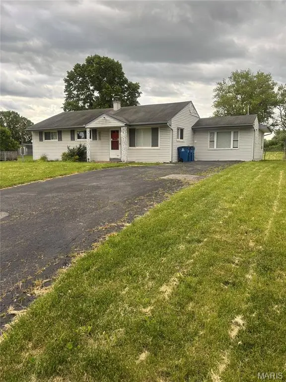 1020 Farmview Drive, Saint Louis, MO 63138 - #2