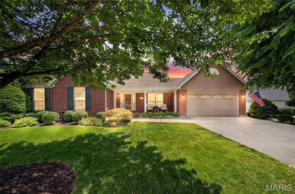 7462 Little Oaks Dr Drive, O'Fallon, MO 63368