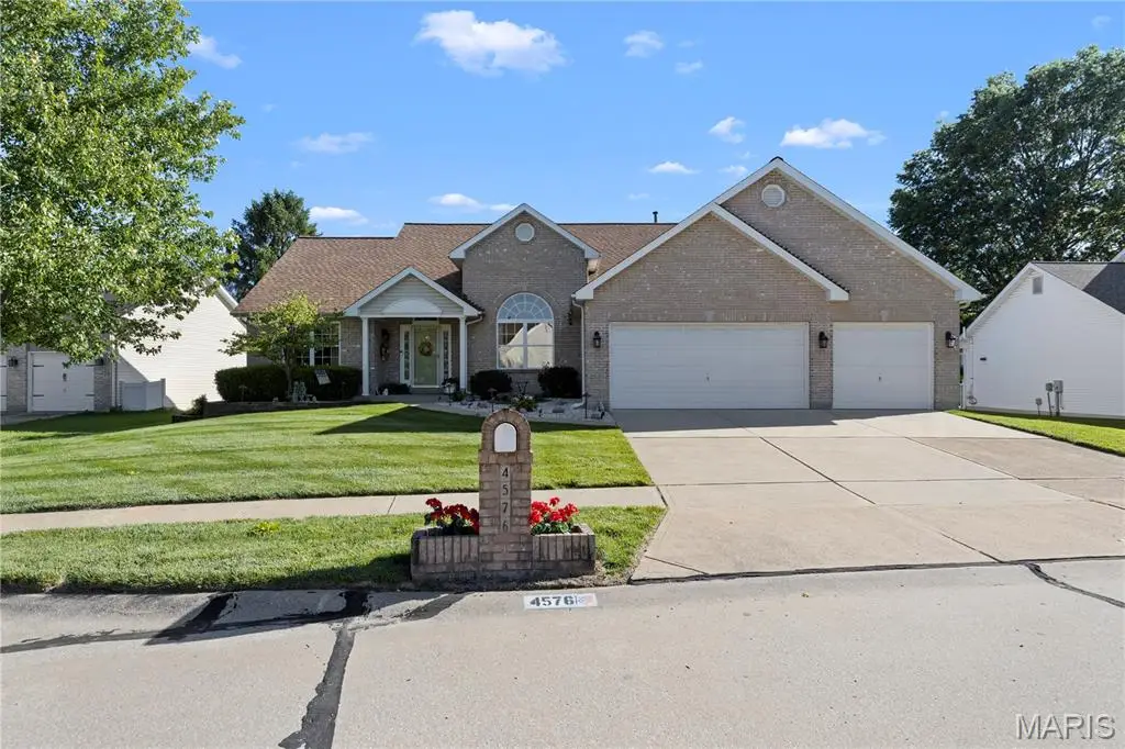 4576 Kerth Forest Drive, Tesson Ferry, MO 63128 - #1