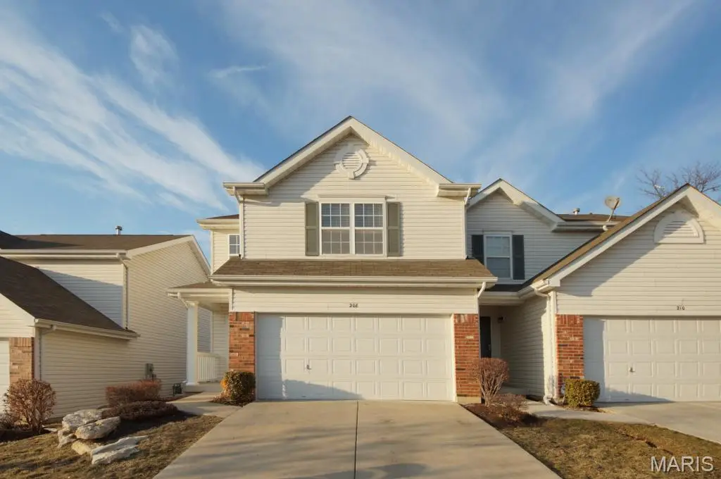 208 Waterside Crossing Ct, Saint Peters, MO 63376 - #1