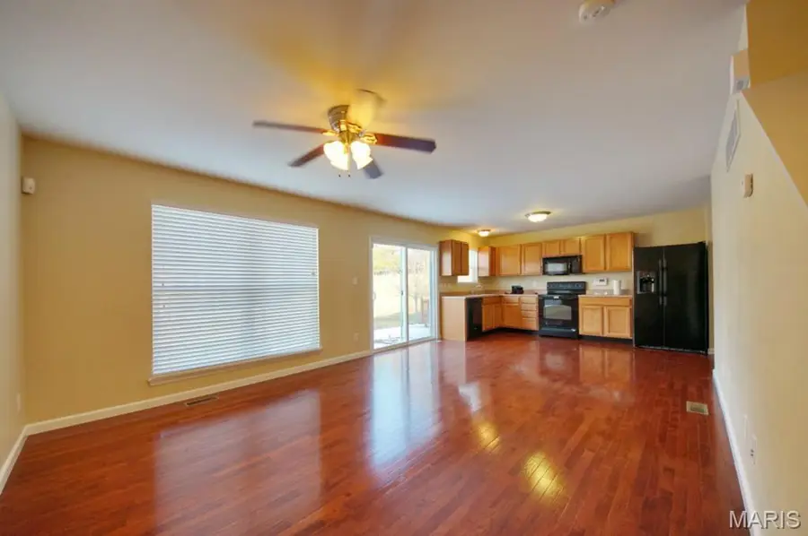 208 Waterside Crossing Ct, Saint Peters, MO 63376 - #2
