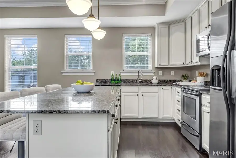 4218 W Pine Boulevard #4, Saint Louis, MO 63108 - #3