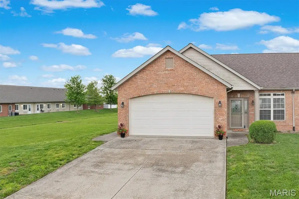 200 Field Crossing Drive #A, Highland, IL 62249 - #1