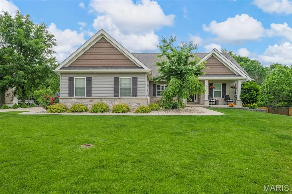 704 Wyndgate Estates Drive, Des Peres, MO 63131 - #1